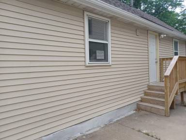 Main picture of 575 Park St