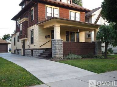 Main picture of 103 Shepard Ave