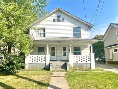 Main picture of 848 Hunter St NW