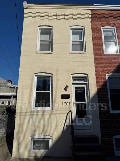Main picture of 1701 Olive St