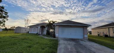Main picture of 2609 NW 5th Pl