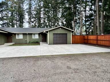 Main picture of 18604 79th Avenue Ct E