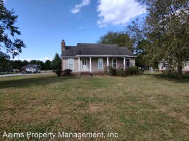 Main picture of 22 Renee Cir