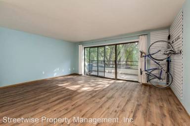 Main picture of 5250 S Landing Dr