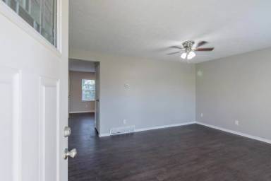 Main picture of 6404 Birchview Dr S