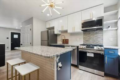 Main picture of 5846 Morton St