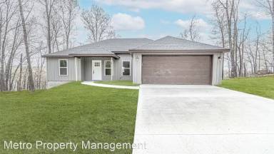 Main picture of 28 Spalding Dr