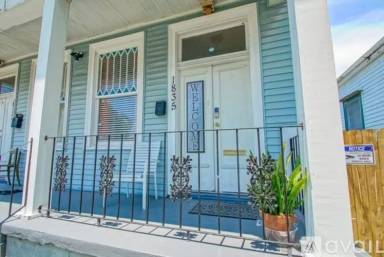 Main picture of 1835 Ursulines Ave