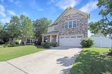 Main picture of 57 Hampshire Glen Pkwy