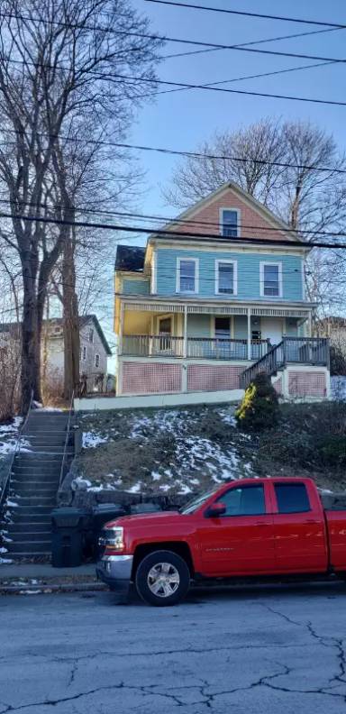 Main picture of 54 Hempstead St