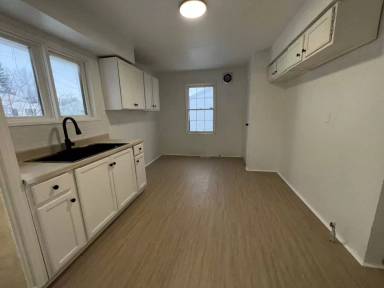 Main picture of 16805 Fairfax Ave