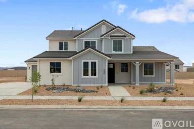 Main picture of 646 W Green Mountain Dr