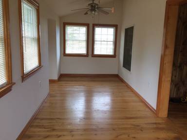 Main picture of 15356 Kendall Rd
