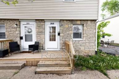 Main picture of 2818 Vanderberg Ave