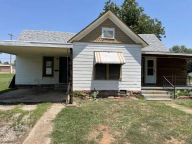 Main picture of 633 Jackson St