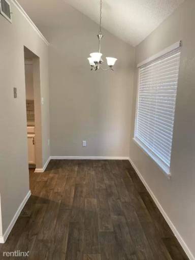 Main picture of 3000 Webb Ave