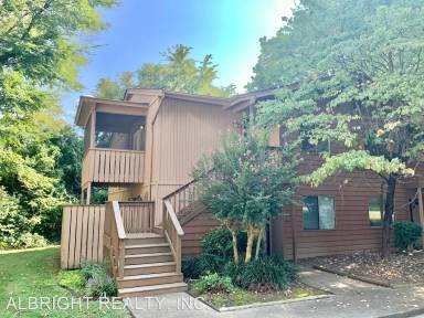 Main picture of 1605 Cedarview Ct