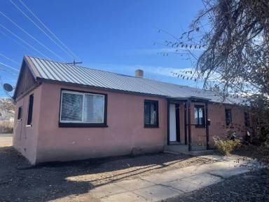 Main picture of 234 Eaton Ave