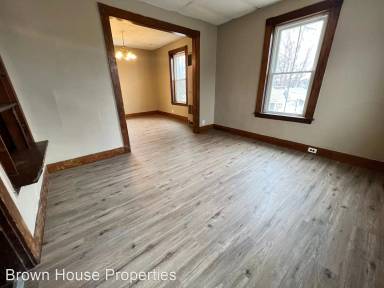 Main picture of 10 Summit St
