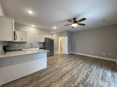 Main picture of 140 Bellbrook Ln