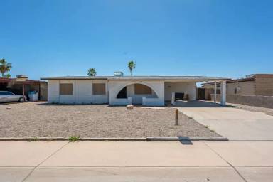 Main picture of 119 W Saguaro St
