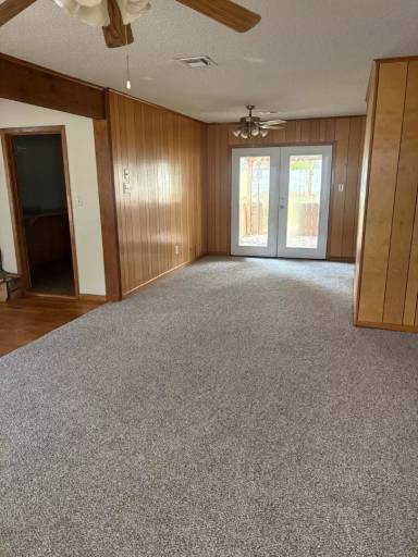 Main picture of 4221 Elaine St