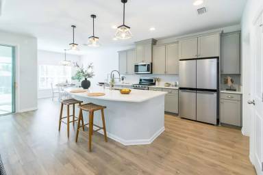 Main picture of 281 Ness Cir