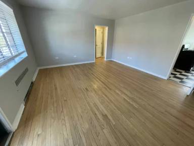 Main picture of 900 E Bayaud Ave