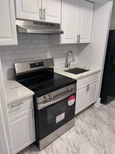 Main picture of 5129 Chancellor St
