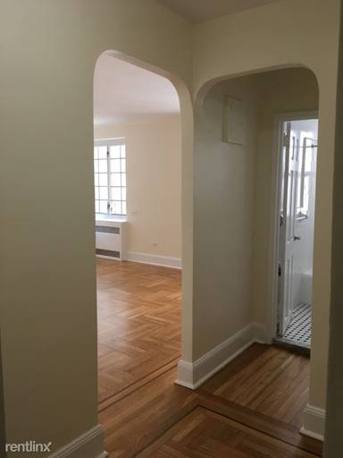 Main picture of 1 Jane St