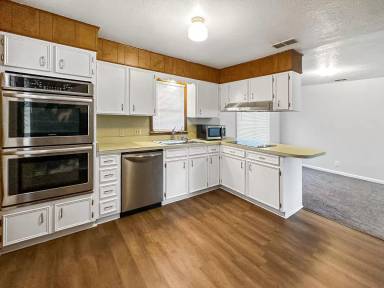 Main picture of 308 E Yeso Dr