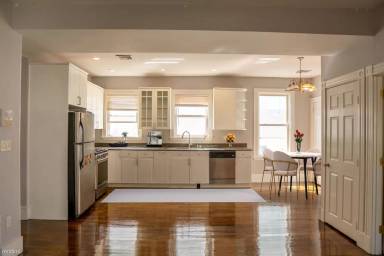 Main picture of 19 Parker Hill Ave