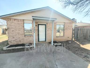 Main picture of 9603 Elmwood Ave