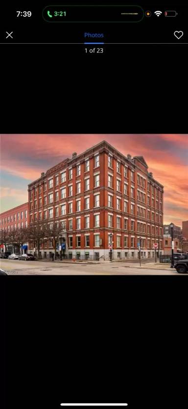 Main picture of 408 W Saint Clair Ave