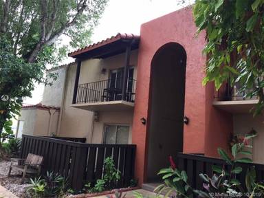 Main picture of 10762 N Kendall Dr