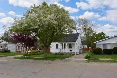 Main picture of 23723 Vassar Ave