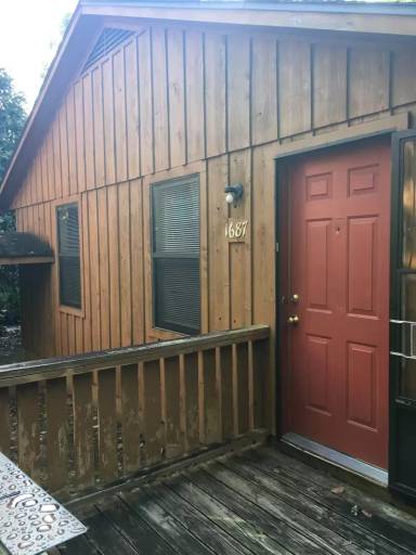 Main picture of 1631 W Maine St