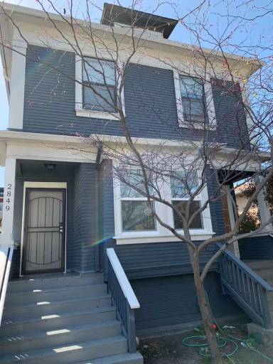 Main picture of 2849 Helen St