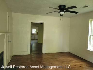Main picture of 2332 Garden Dr