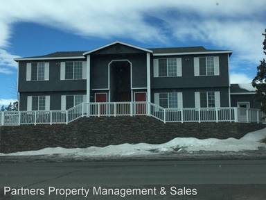 Main picture of 2704 SW Glacier Ave
