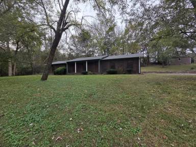 Main picture of 148 Tanglewood Dr