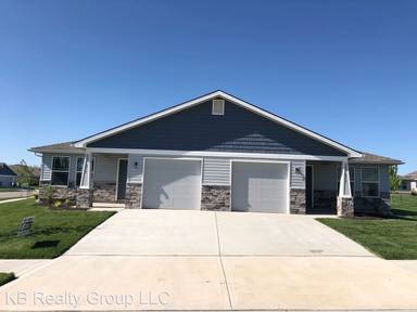 Main picture of 202 SW Marigold St