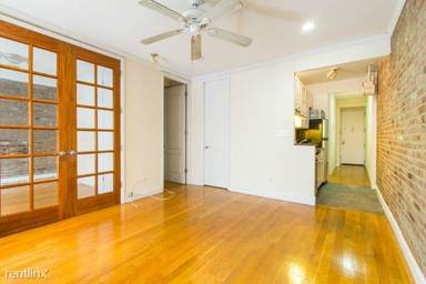 Main picture of 340 E 18th St