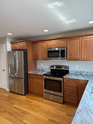 Main picture of 35 Carlie Ct