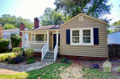 Main picture of 30 Sycamore Dr