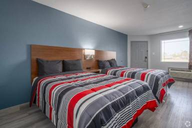 Main picture of 17011 East Fwy