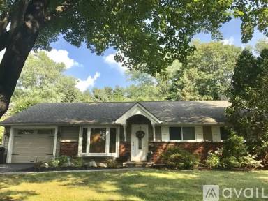 Main picture of 130 Davis Rd