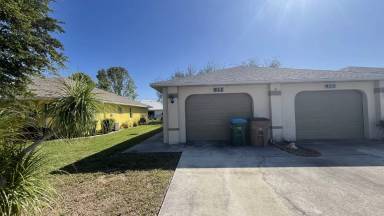 Main picture of 922 SE 13th Ter