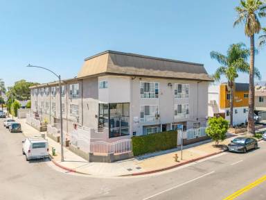 Main picture of 101 N Normandie Ave