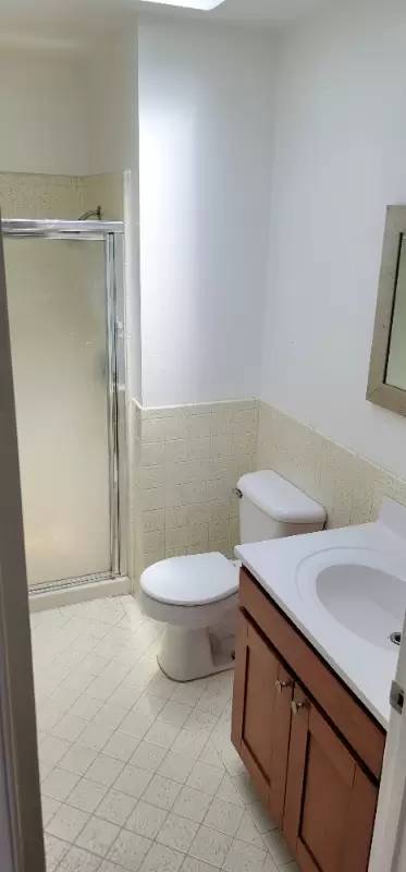 Main picture of 1144 Taraval St